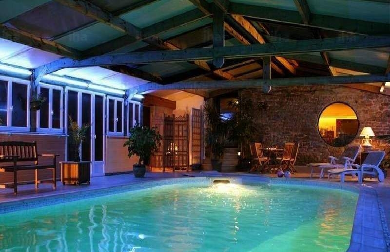 piscine interieure